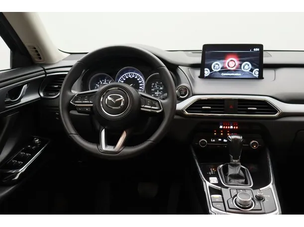 Car image 15