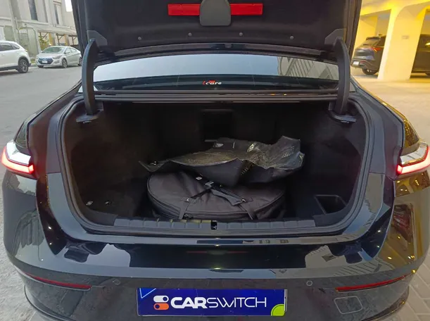 Car image 33