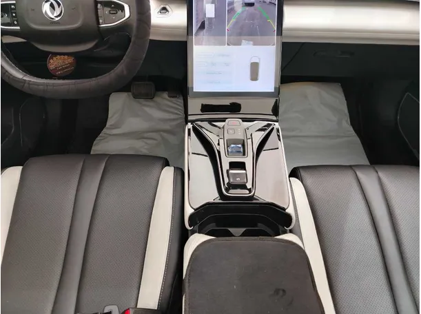 Car image 22