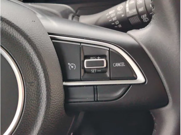 Car image 27