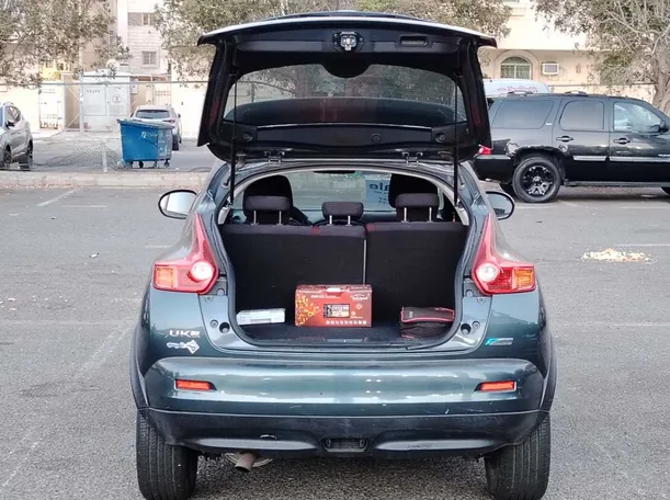 Car image 27