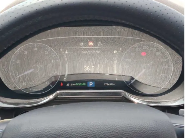 Car image 24