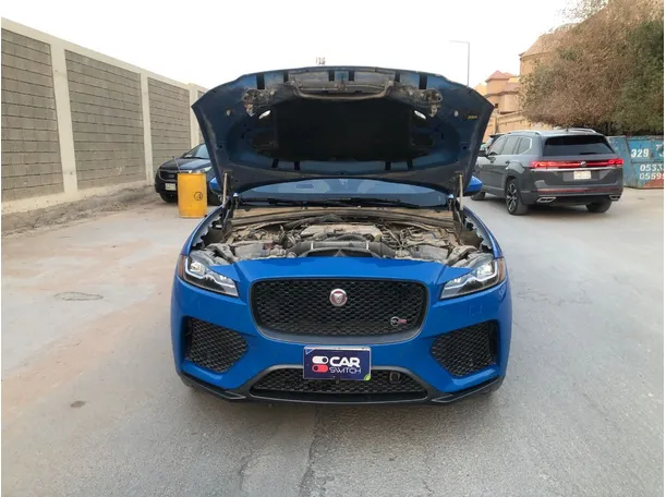 Car image 24