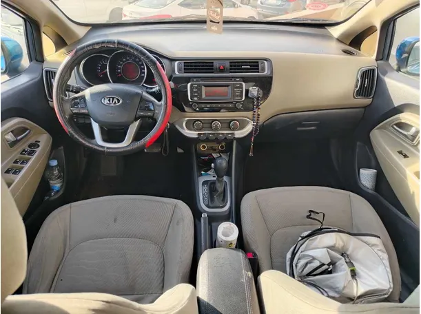 Car image 20
