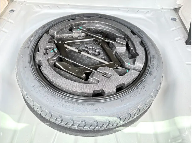 Car image 31