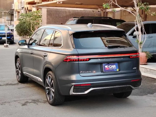 Car image 7