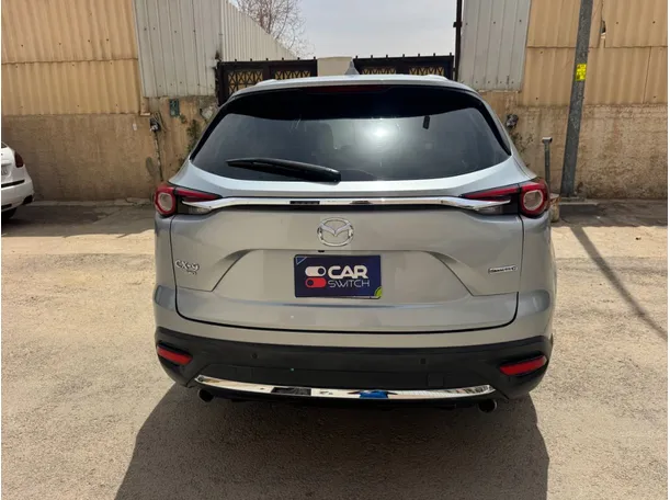 Car image 6
