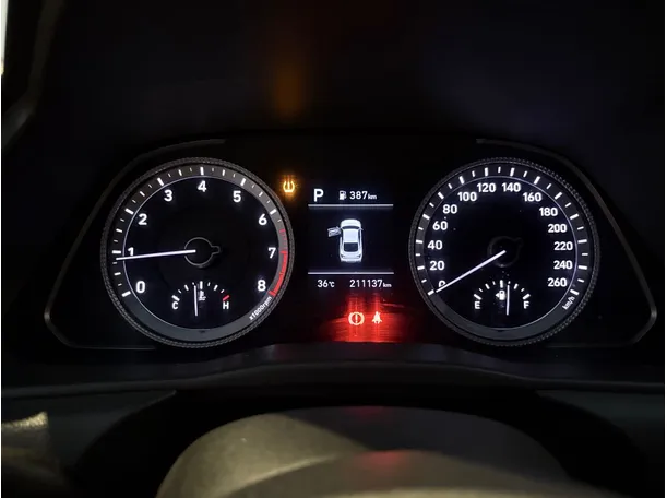 Car image 23