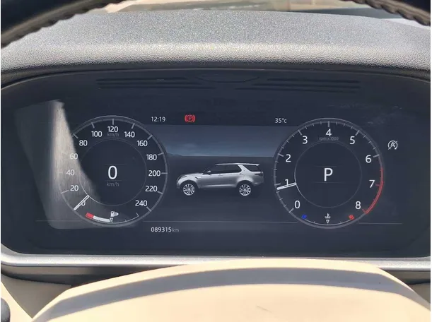 Car image 19