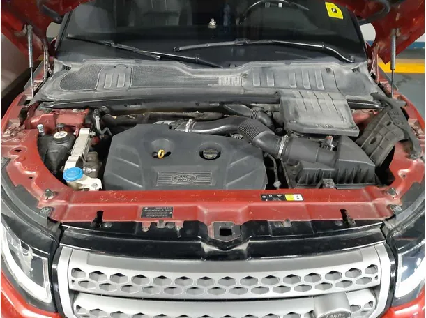 Car image 18