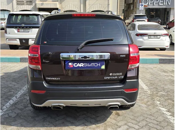 Car image 6
