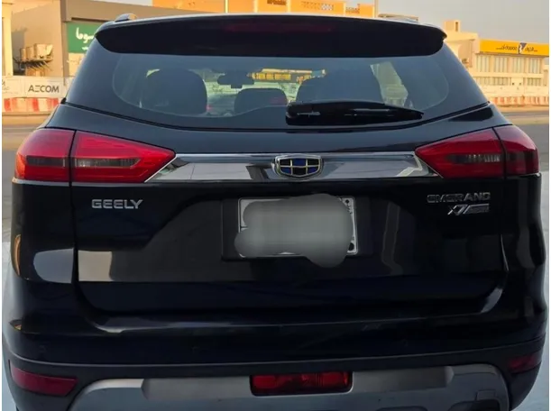 Car image 4