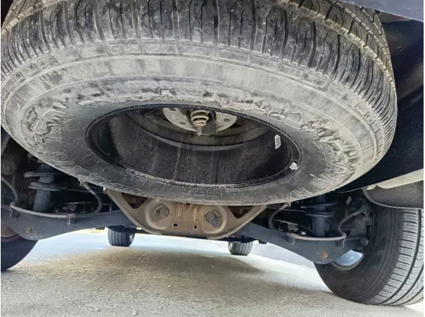 Car image 37