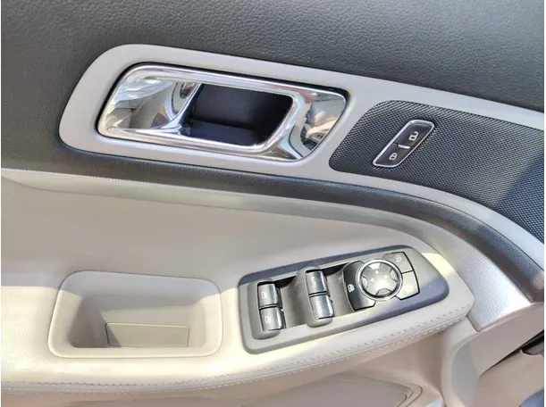 Car image 41