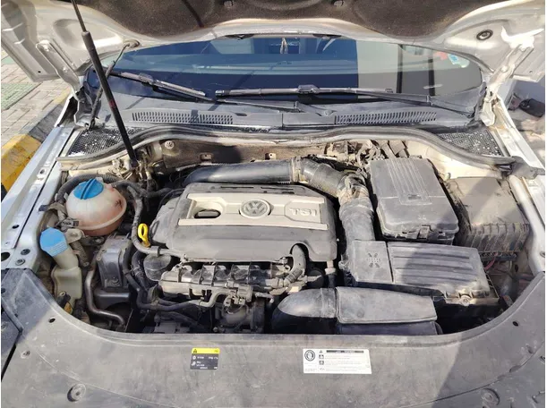 Car image 28