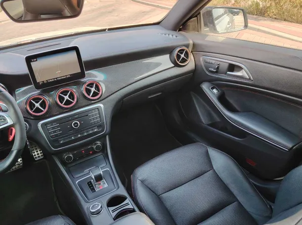 Car image 21