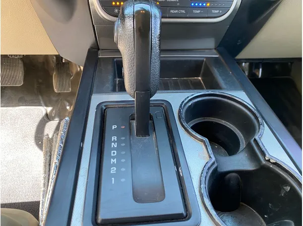 Car image 15