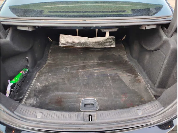 Car image 22