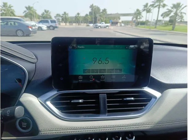 Car image 24