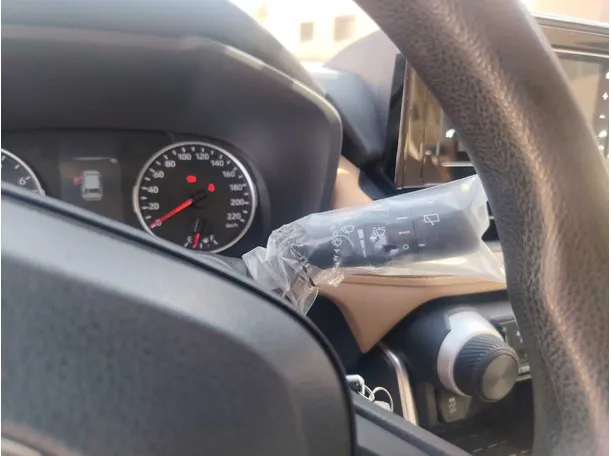 Car image 26
