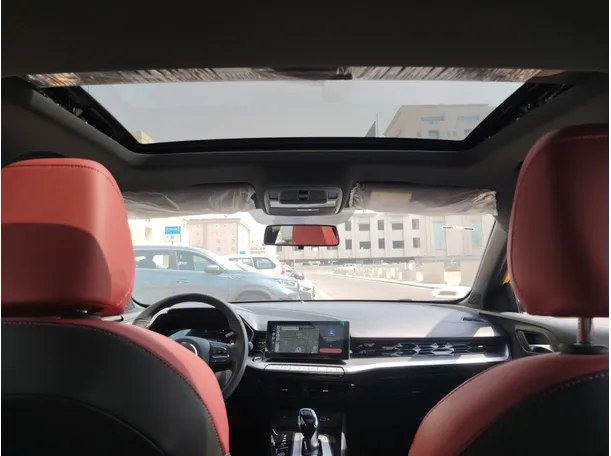 Car image 17