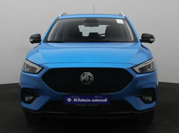Car image 11