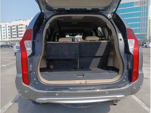 Car image 20