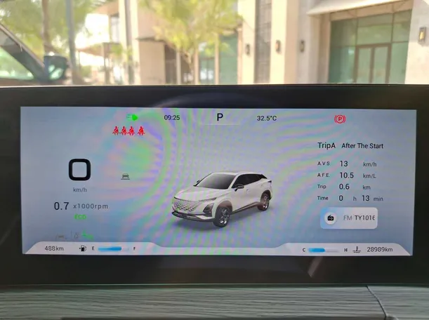Car image 18