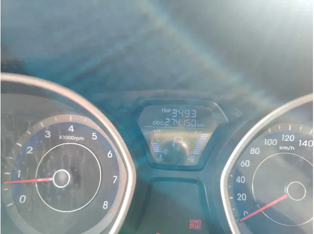 Car image 16