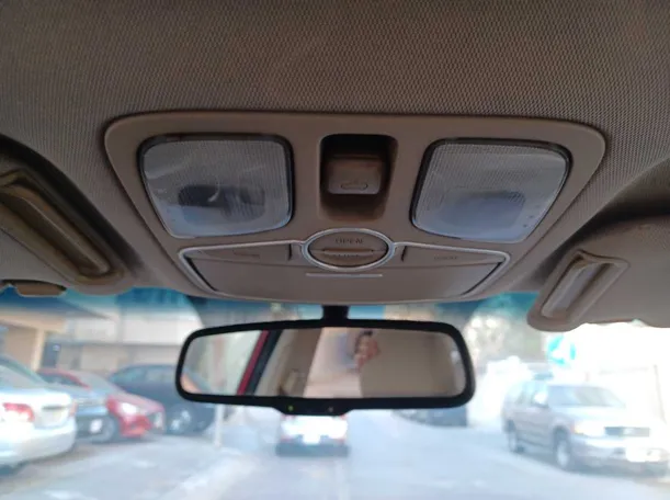 Car image 22