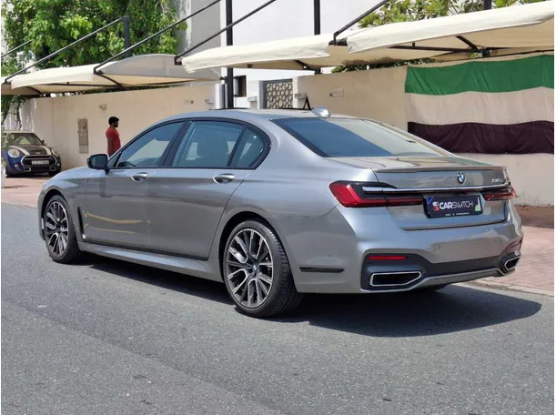 Car image 7