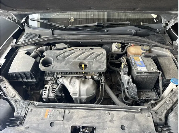 Car image 17