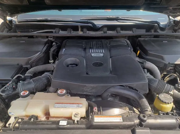 Car image 23