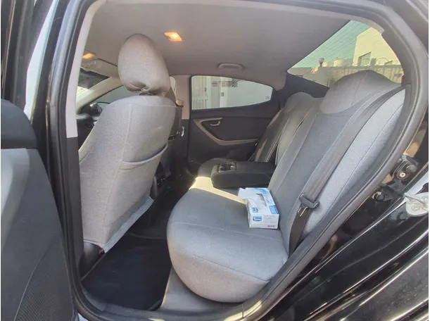 Car image 13