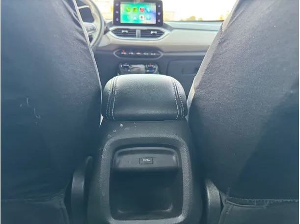 Car image 27