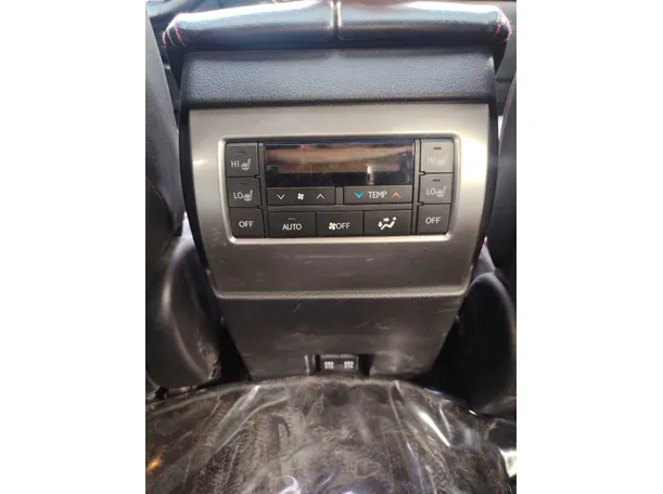 Car image 28