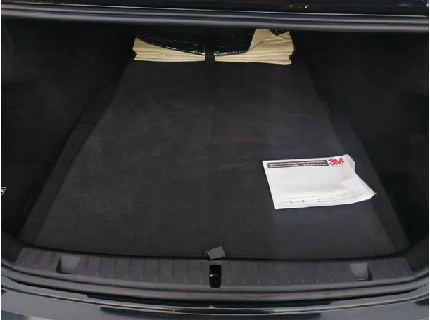 Car image 28