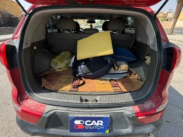 Car image 17