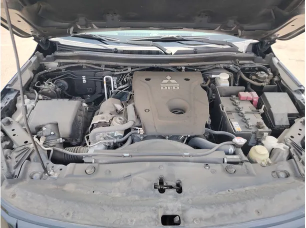 Car image 38