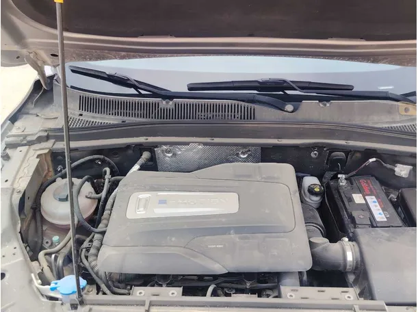 Car image 40