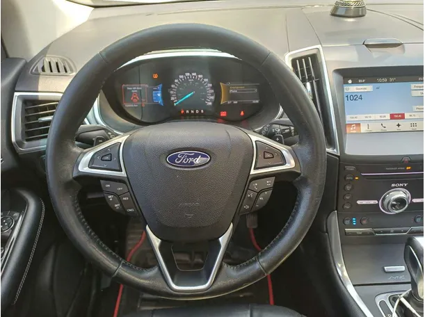 Car image 17