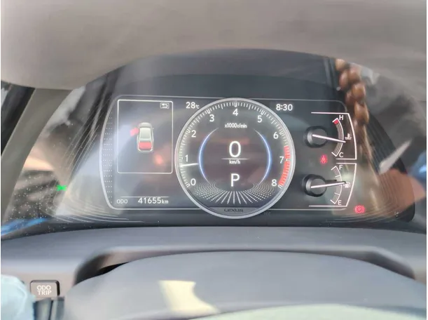 Car image 27