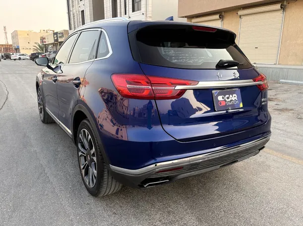 Car image 7