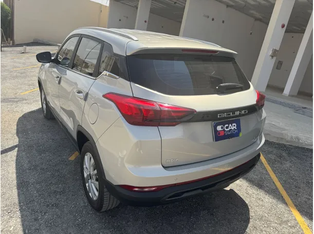 Car image 7