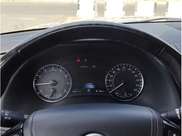 Car image 28