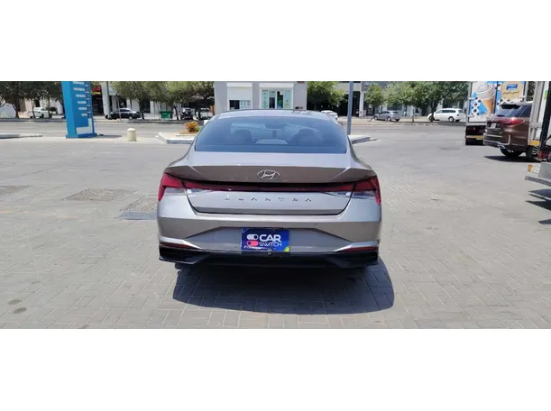 Car image 7