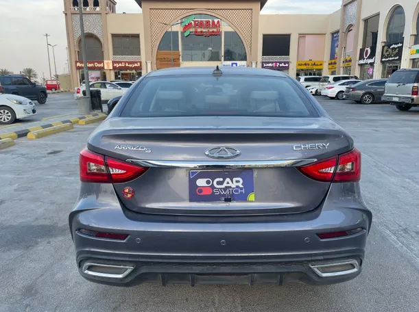 Car image 6