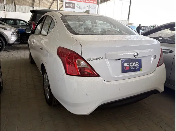 Car image 6