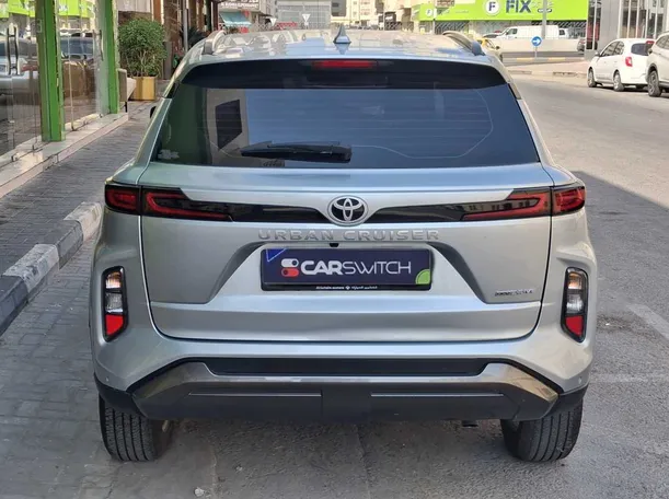 Car image 6