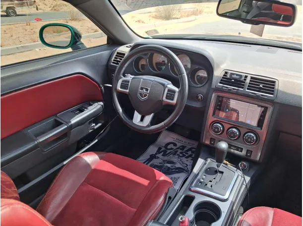 Car image 15